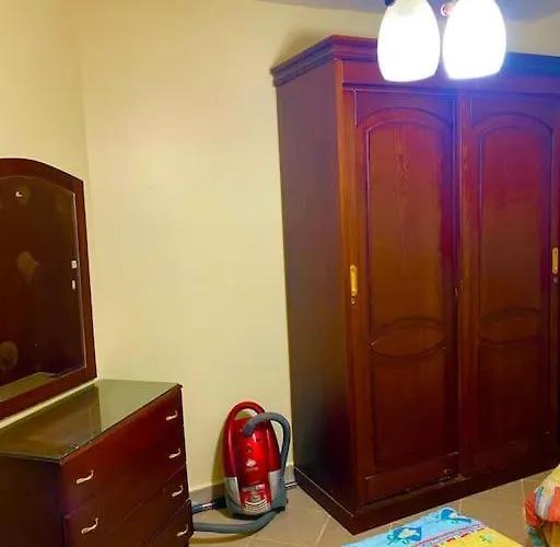 Chalet شالية على البحر والبسين بالعين السخنة بقرية امباير ريزورت *